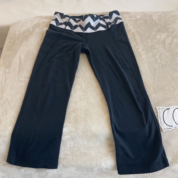 ❌❎ not for sale❎❌ 3pair of yogapants and Capri! Free gift 🎁 - Picture 7 of 11